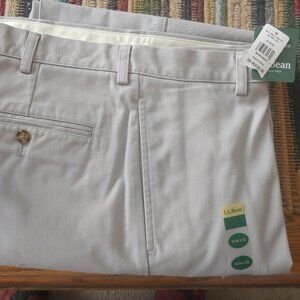 LL Bean Men's Chinos NWT